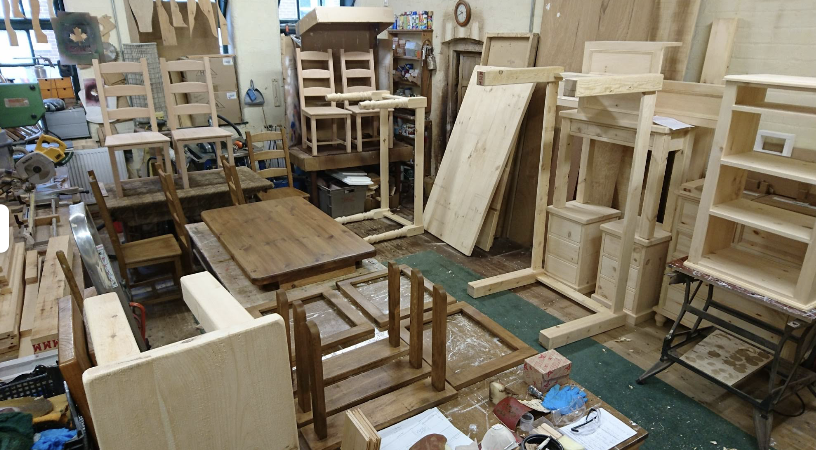 Canadian Pine Store Location Map